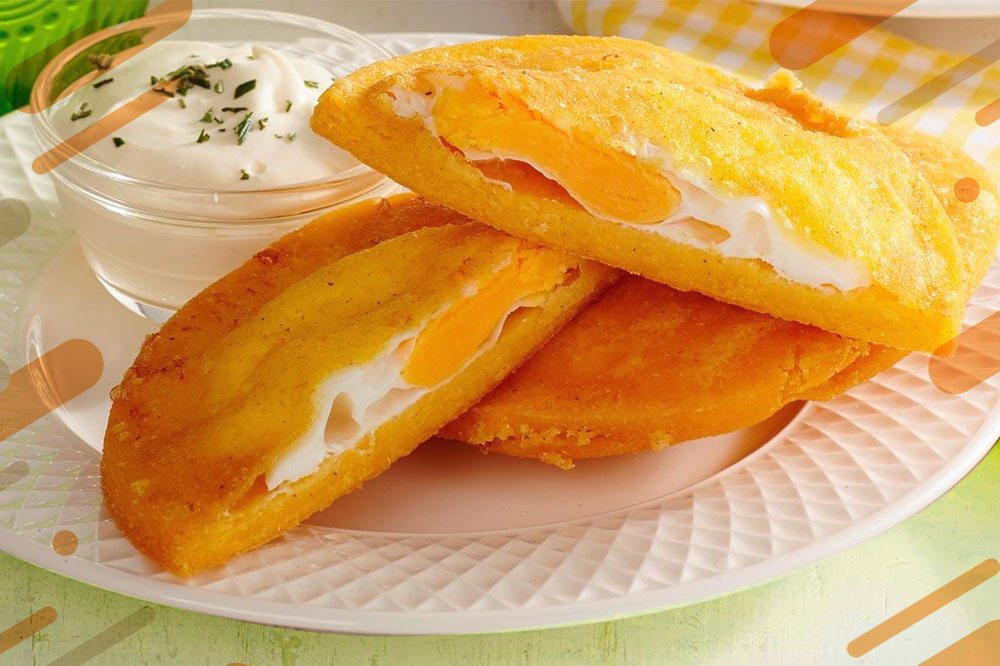 breakfast in Colombia - arepa de huevo breakfast in Colombia - arepa de huevo