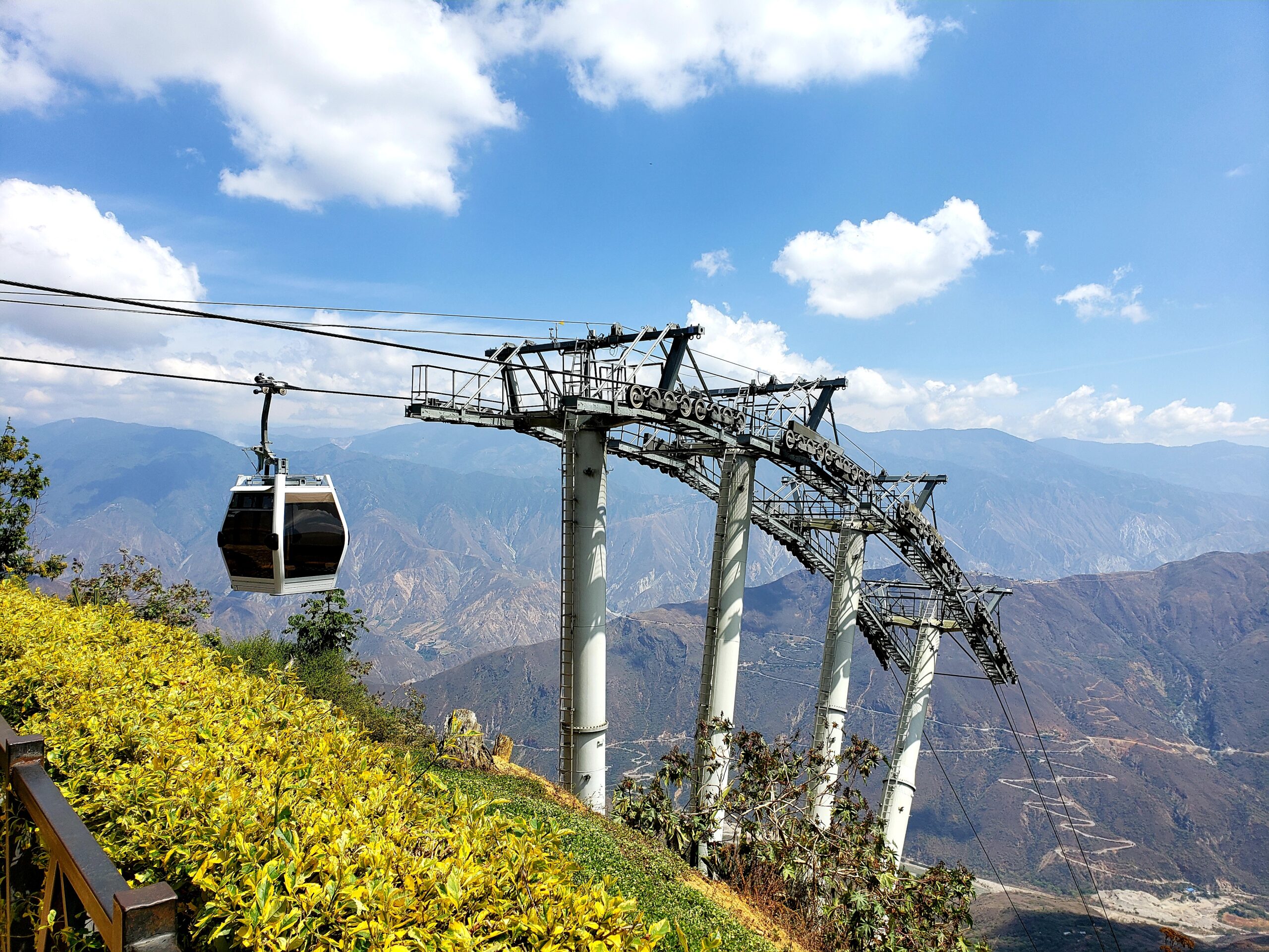 Aerial cable car in Parque Nacional de Chicamocha