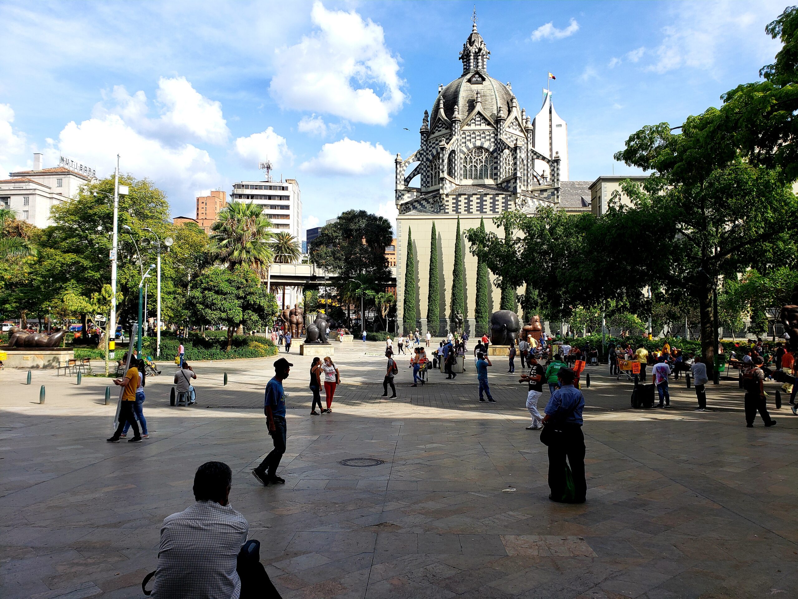Image of Plaza Botero, a central square located outside the Museum of Antioquia near the Parque Berrio Metro Station